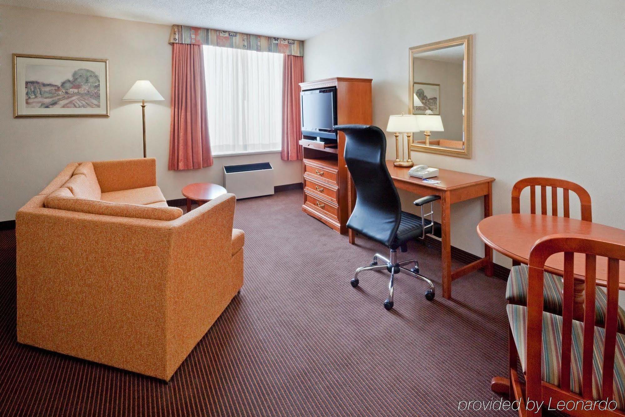 Quality Inn & Suites Regina Downtown Zewnętrze zdjęcie